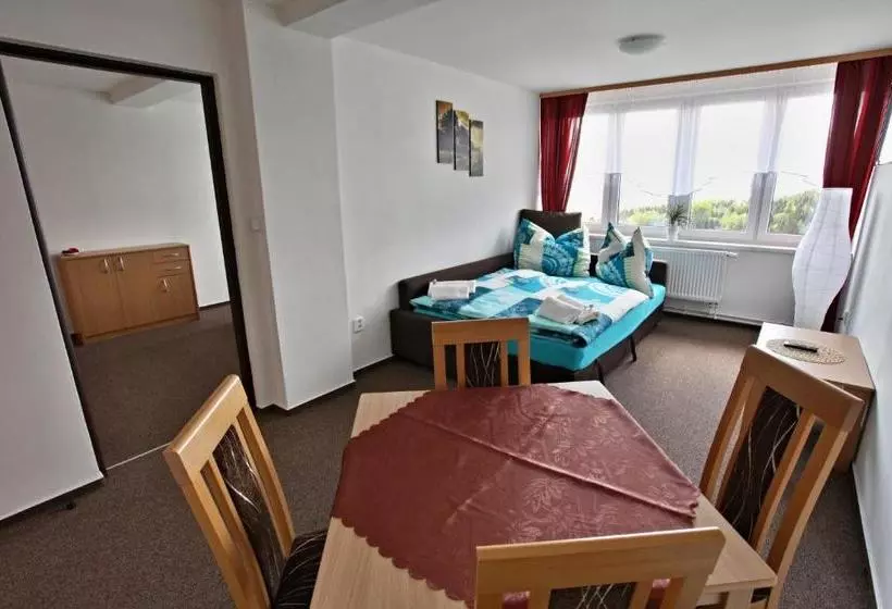 Majatalo Penzion Panorama Janovičky