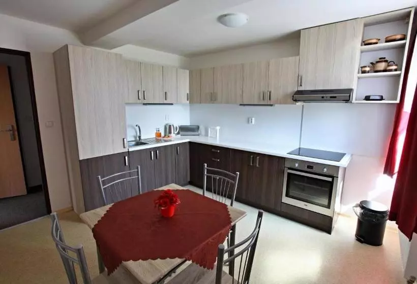 Majatalo Penzion Panorama Janovičky