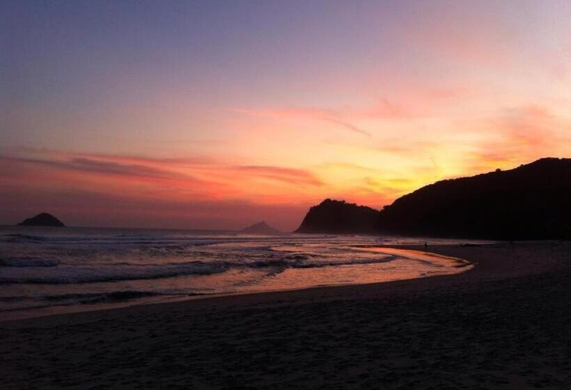 펜션 Residencial Camburyá