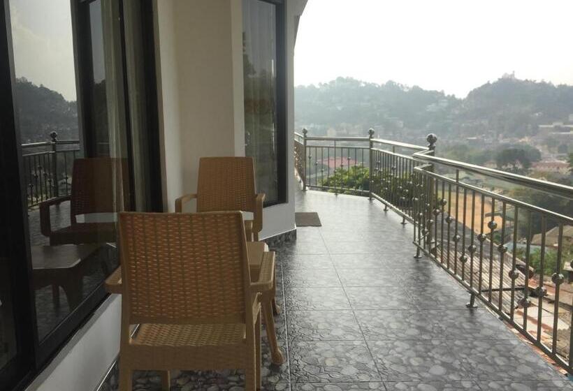 פנסיון Shani Residence Kandy