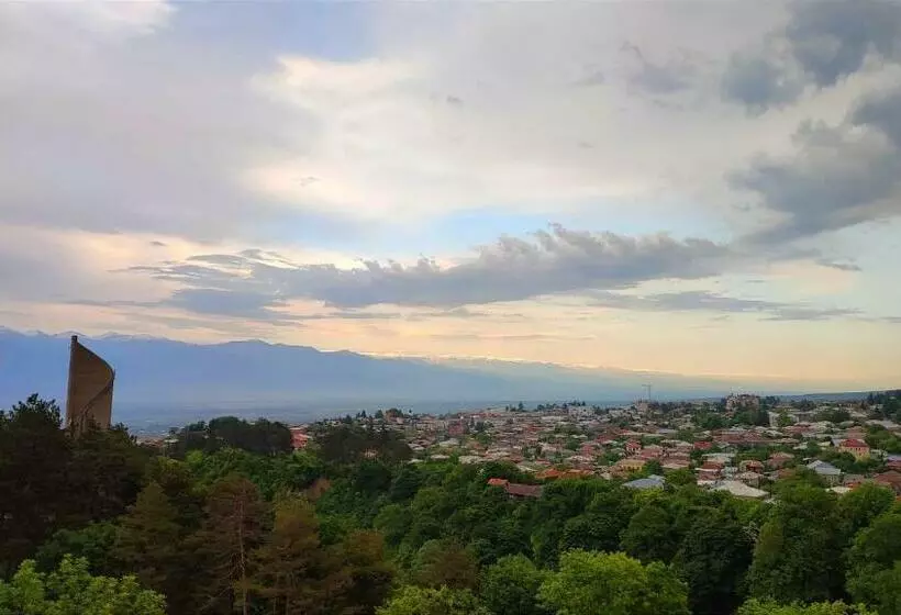 پانسیون Tinikos Guest House