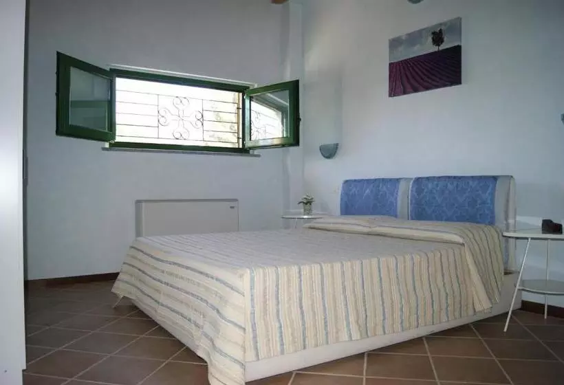 ホテル Agriturismo La Valbona
