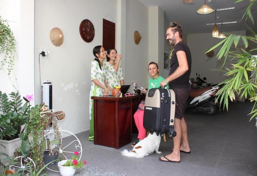 Little Home Nha Trang Apartment