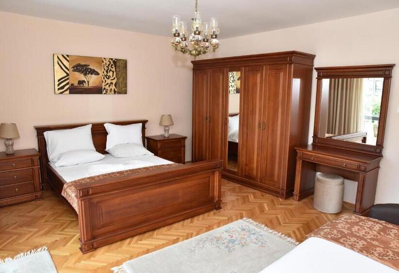 پانسیون Guest House Evropa