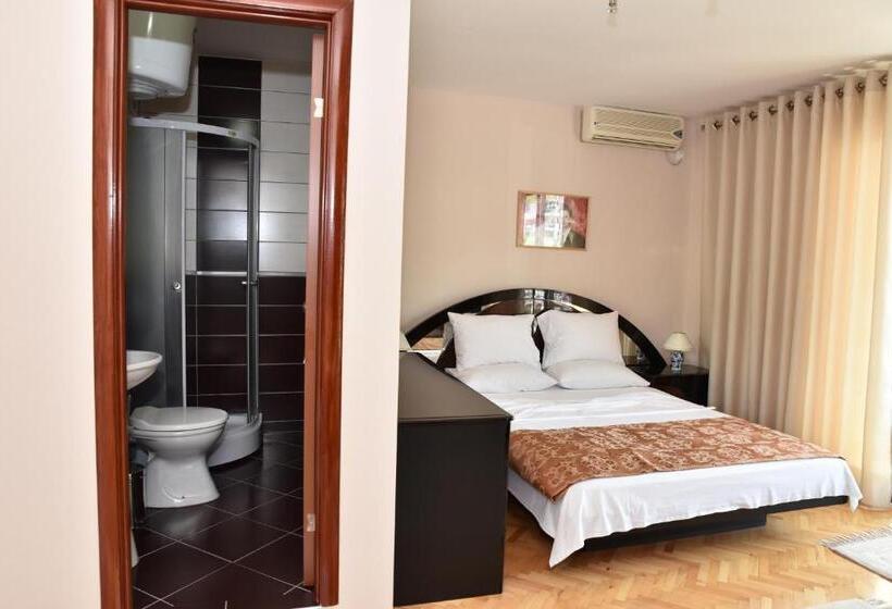 پانسیون Guest House Evropa