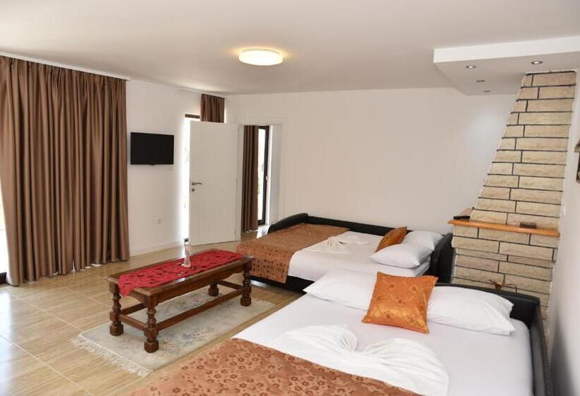 پانسیون Guest House Evropa