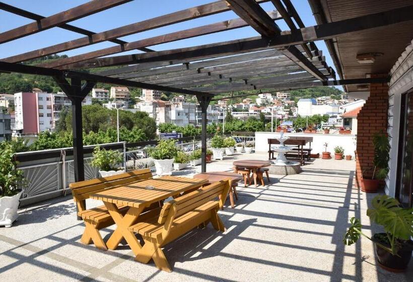 پانسیون Guest House Evropa