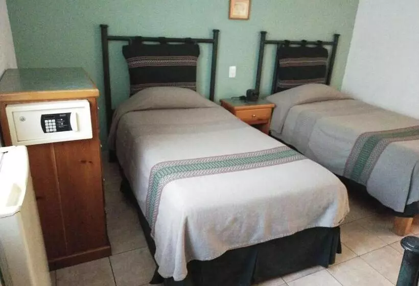 پانسیون Posada De Los Angeles