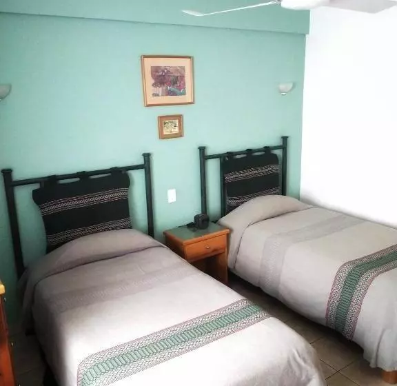 پانسیون Posada De Los Angeles