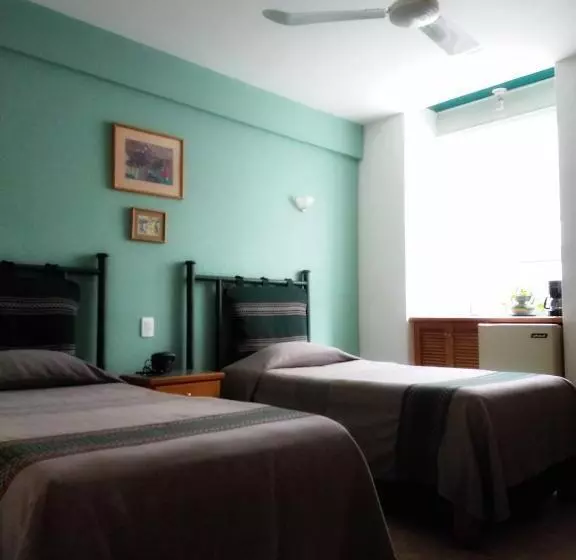 پانسیون Posada De Los Angeles