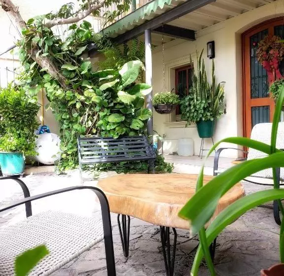 پانسیون Posada De Los Angeles