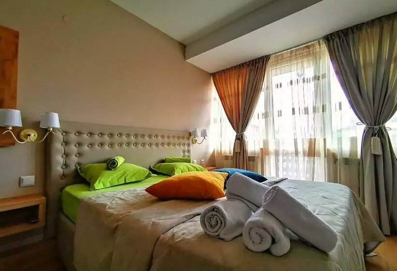پانسیون Zigen House