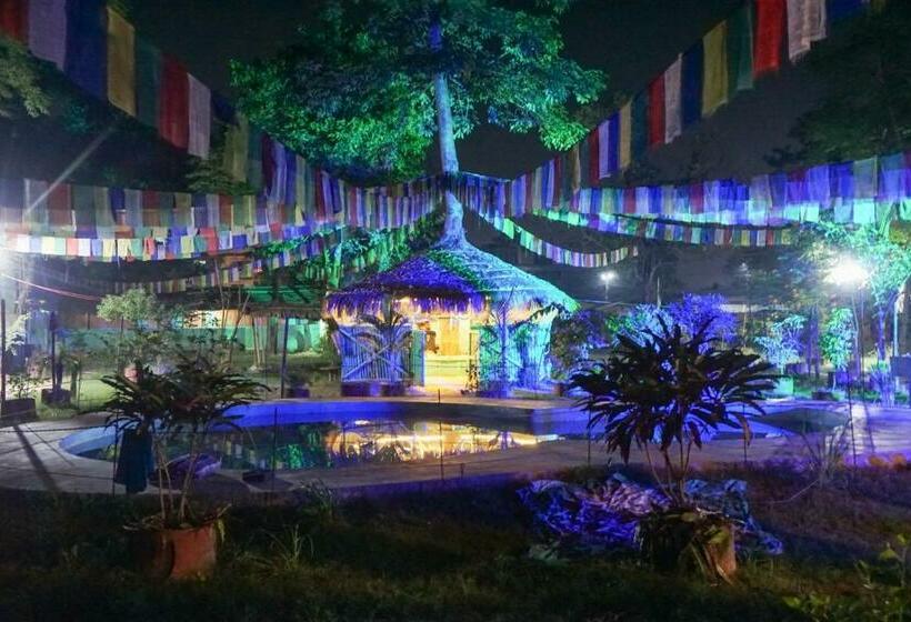 هاستل River Park Retreat