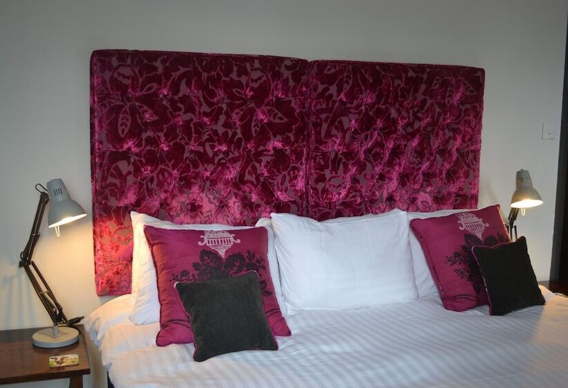 فندق صغير The Bull Inn