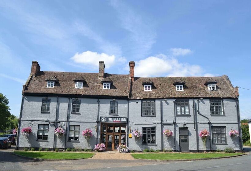 فندق صغير The Bull Inn