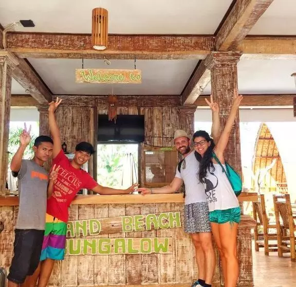 تختخواب و صبحانه Island Beach Bungalow