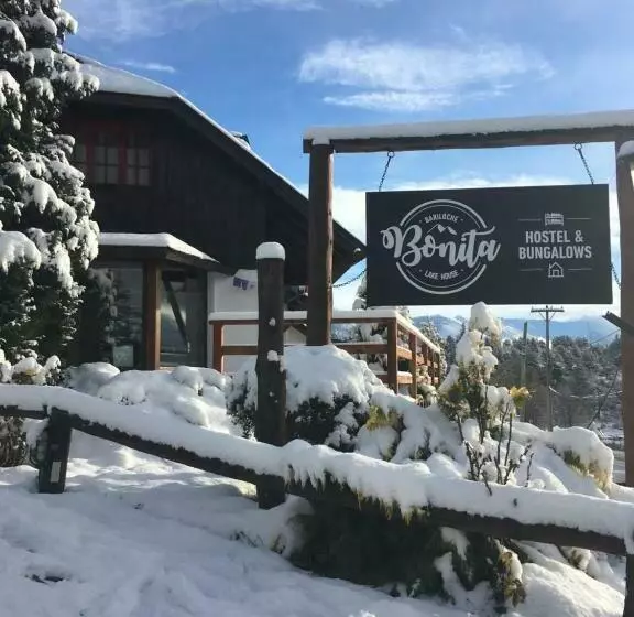 Bonita Lake House   Hostel & Bungalows