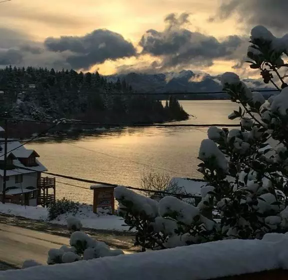 Bonita Lake House   Hostel & Bungalows