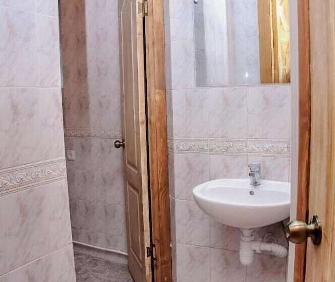 Golden Globus Hostel