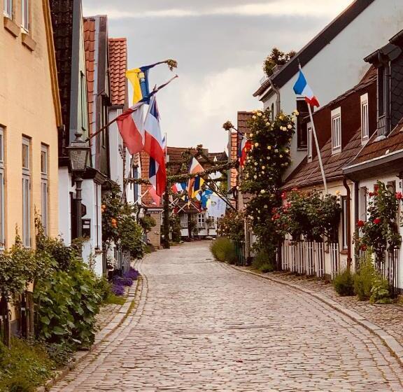 فندق Bed & Breakfast Am Dom