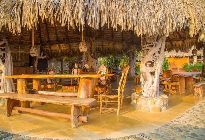 Hotelli Cabañas Las 3 Marias