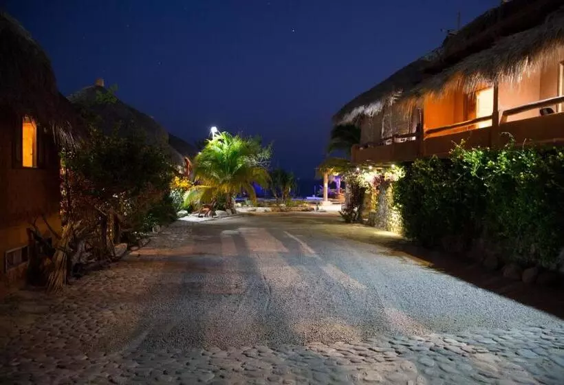 Hotelli Cabañas Las 3 Marias