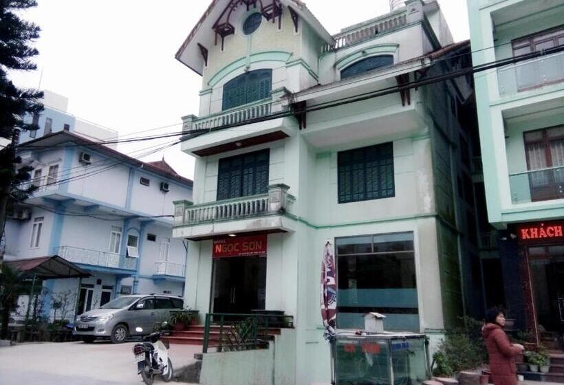 هتل Ngoc Son Tam Dao