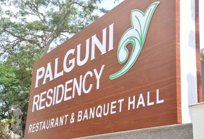 ホテル Palguni Residency