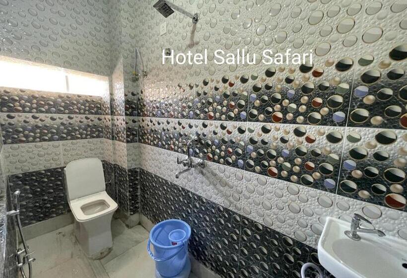 Hotel Sallu Safari