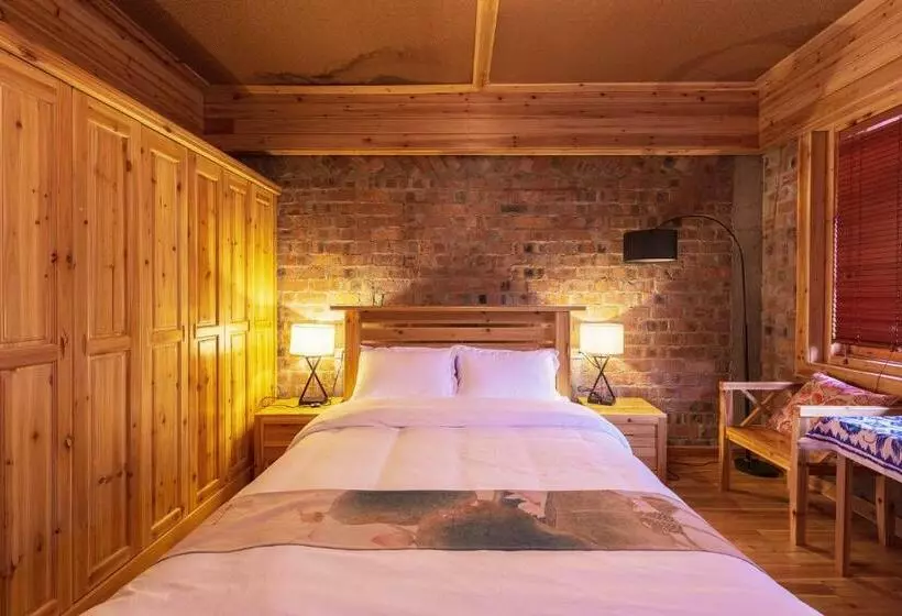 Long Ji International Youth Hostel Yha