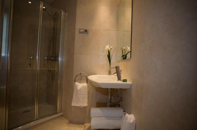 پانسیون Hostal Rambla