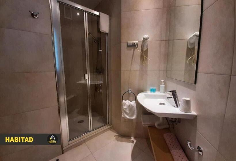 پانسیون Hostal Rambla