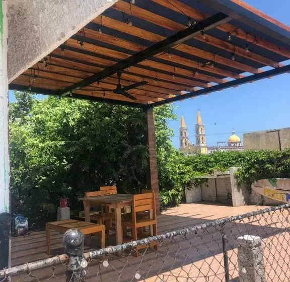 Retkeilymaja Perla Mazatlan