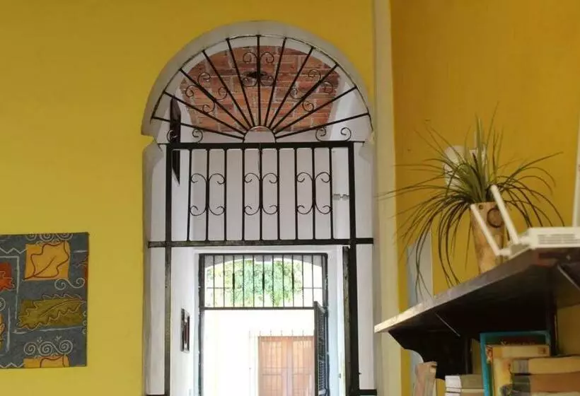 Retkeilymaja Perla Mazatlan