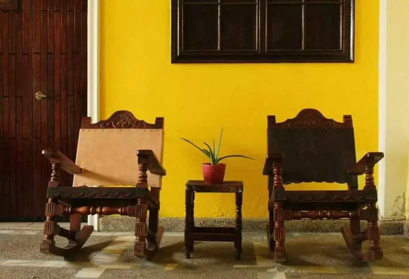 Retkeilymaja Perla Mazatlan