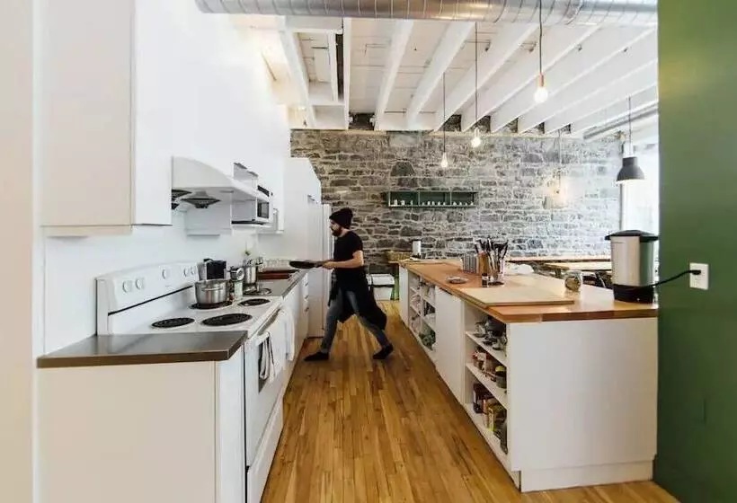 Alt Hostel