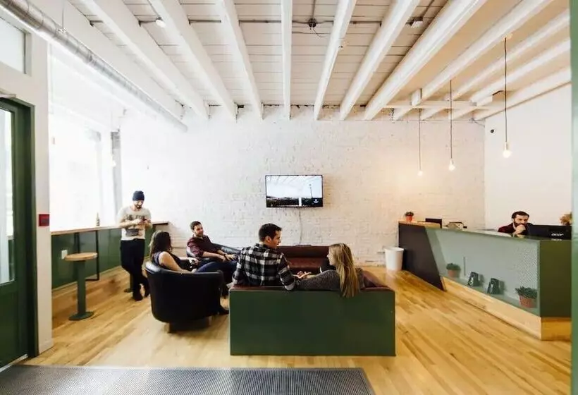Alt Hostel