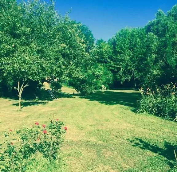 Aamiaismajoitus (B&B) Le Coq En Pate