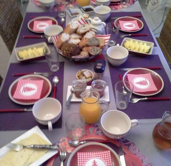 مبيت وإفطار Le Coq En Pate