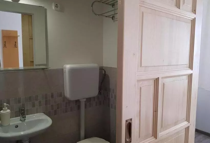 تختخواب و صبحانه Mátyás Panzió