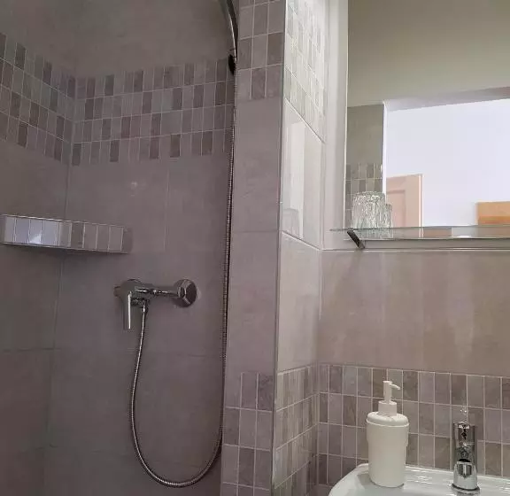 تختخواب و صبحانه Mátyás Panzió