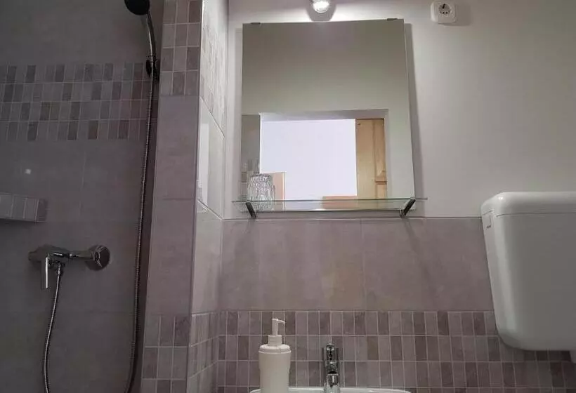 تختخواب و صبحانه Mátyás Panzió