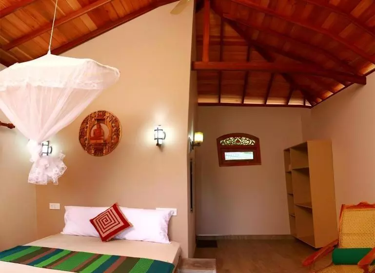 تختخواب و صبحانه Tranquality Chalets