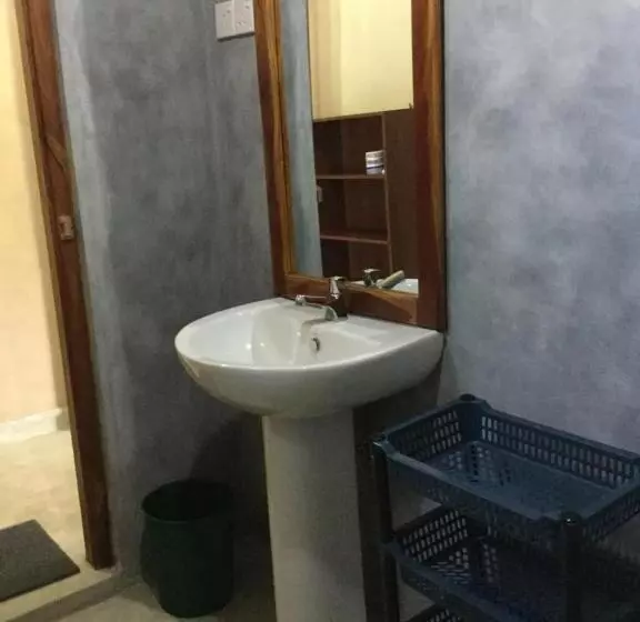 تختخواب و صبحانه Tranquality Chalets