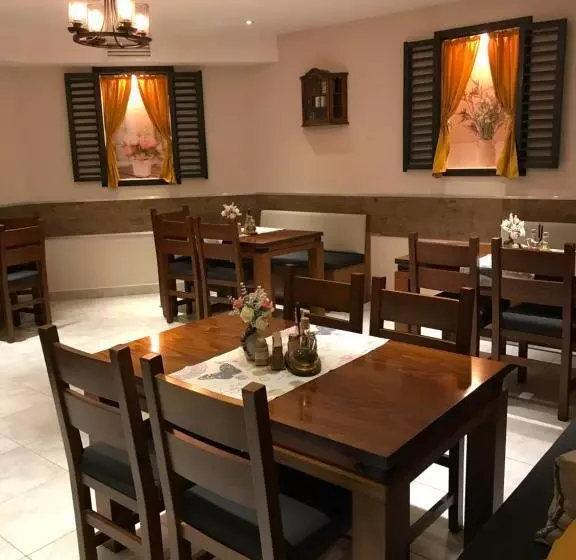 City House Family Hotel & Restaurant