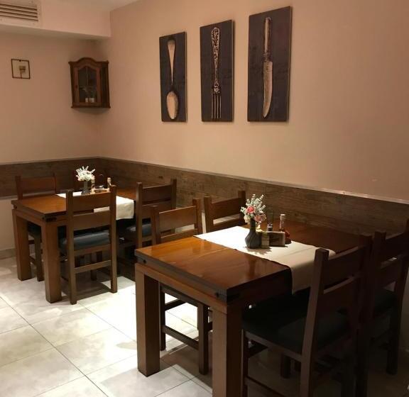 City House Family Hotel & Restaurant