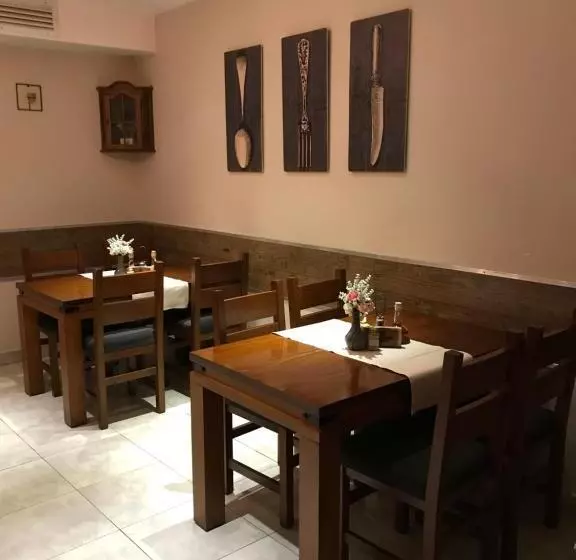 City House Family Hotel & Restaurant