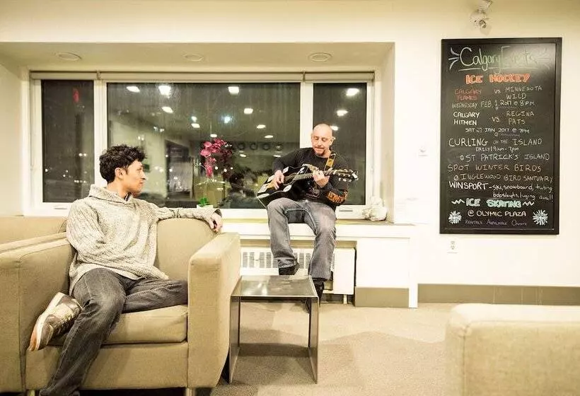 Hi Calgary City Centre   Hostel