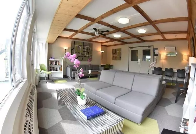 Hi Calgary City Centre   Hostel