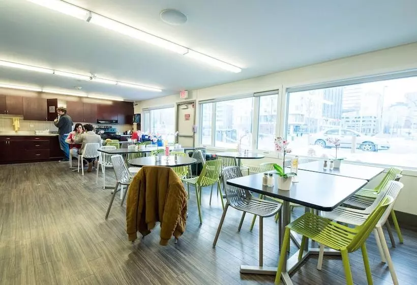 Hi Calgary City Centre   Hostel